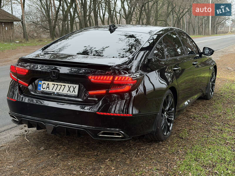 Седан Honda Accord 2018 в Черкасах