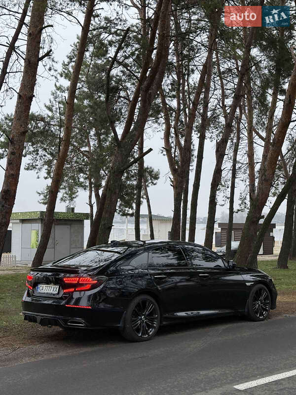 Седан Honda Accord 2018 в Черкасах