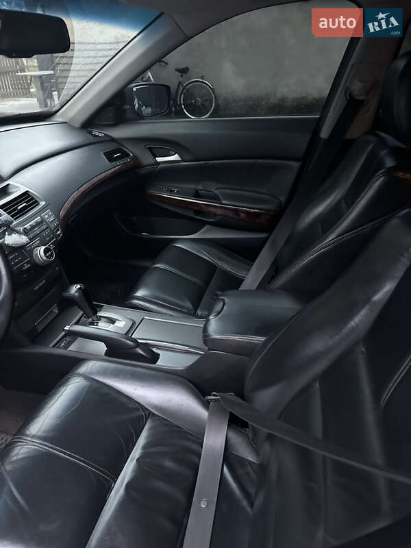 Универсал Honda Accord 2010 в Житомире