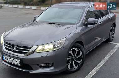 Седан Honda Accord 2013 в Киеве
