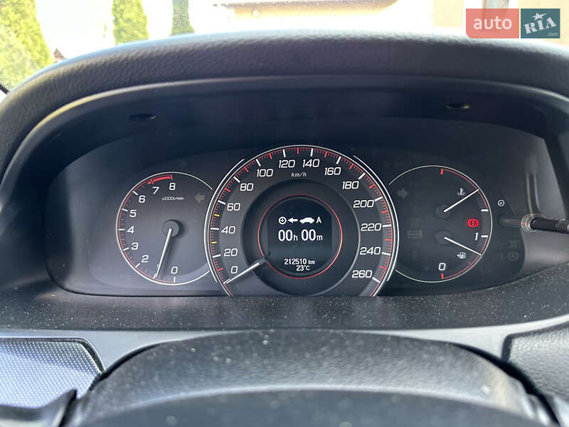 Седан Honda Accord 2013 в Косові