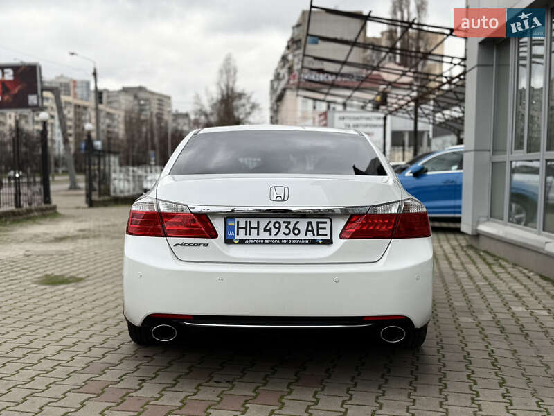 Седан Honda Accord 2013 в Одесі