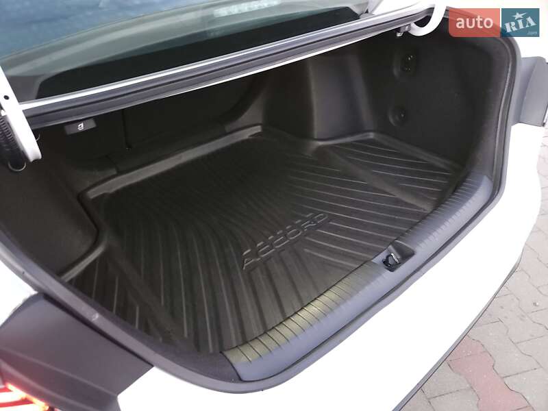 Седан Honda Accord 2024 в Харькове