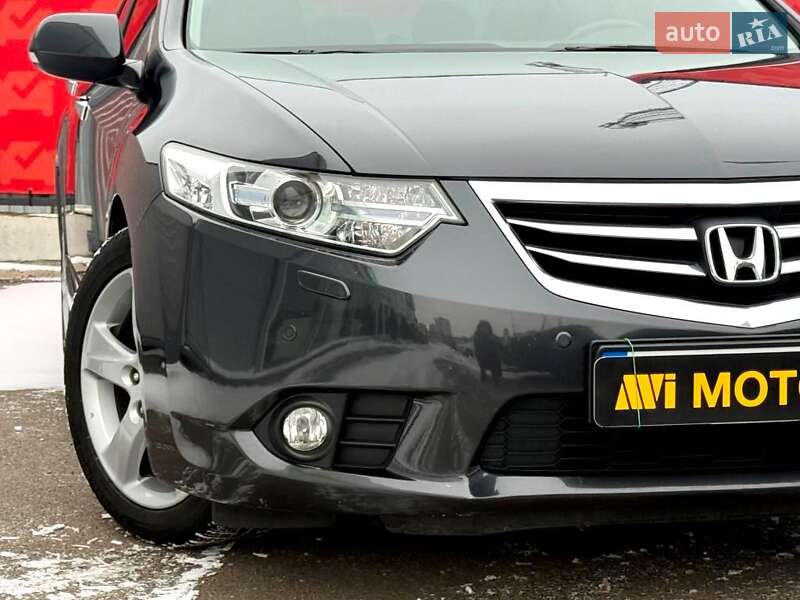 Седан Honda Accord 2011 в Києві