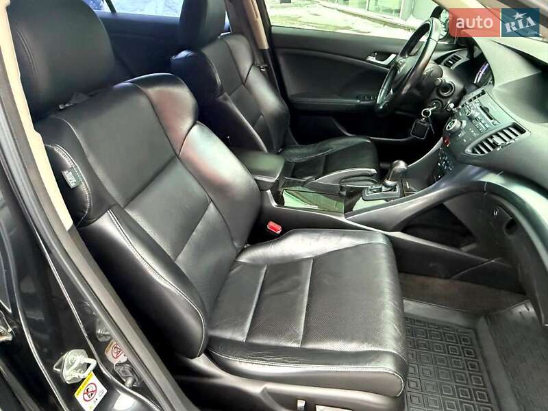 Седан Honda Accord 2011 в Києві