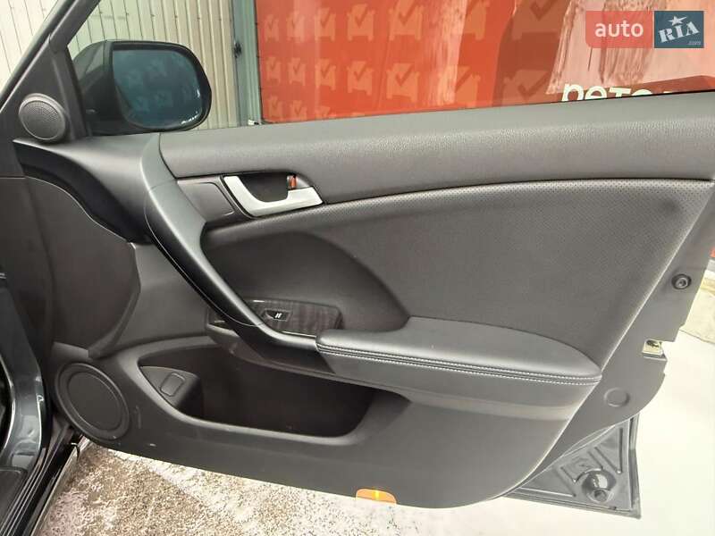 Седан Honda Accord 2011 в Києві