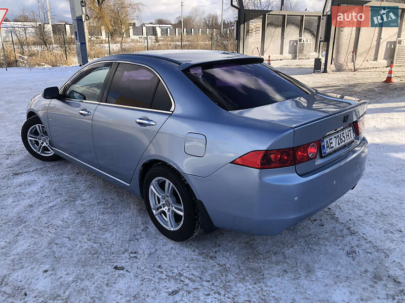 Седан Honda Accord 2004 в Дніпрі
