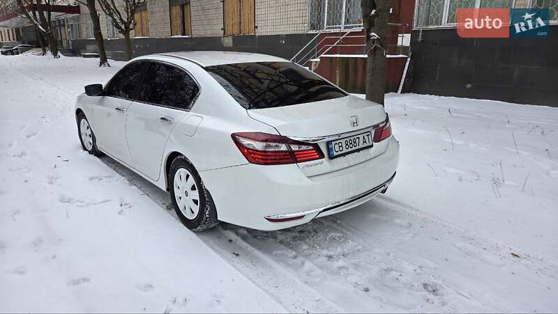 Седан Honda Accord 2017 в Киеве