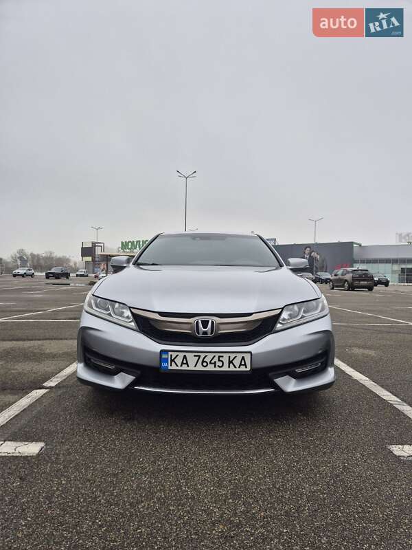 Купе Honda Accord 2016 в Києві фото 2 Купе Honda Accord 2016 в Києві