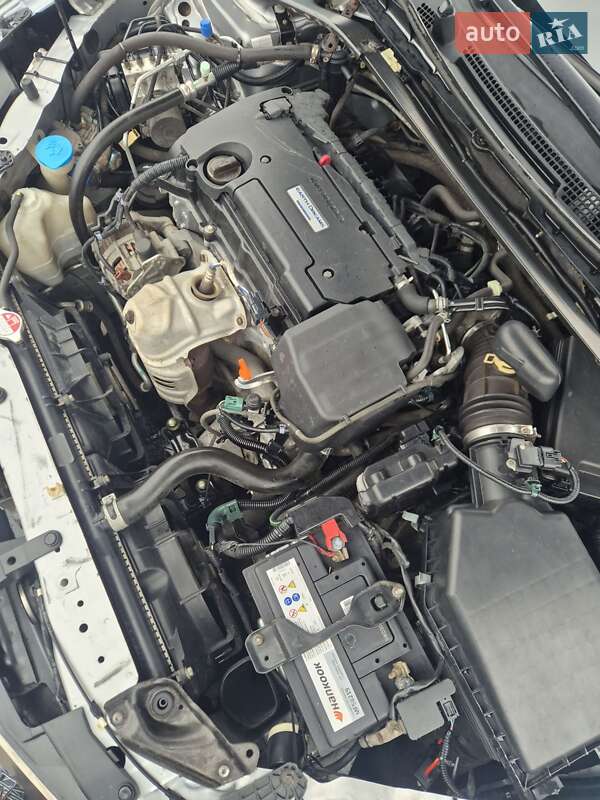 Купе Honda Accord 2016 в Києві фото 26 Купе Honda Accord 2016 в Києві