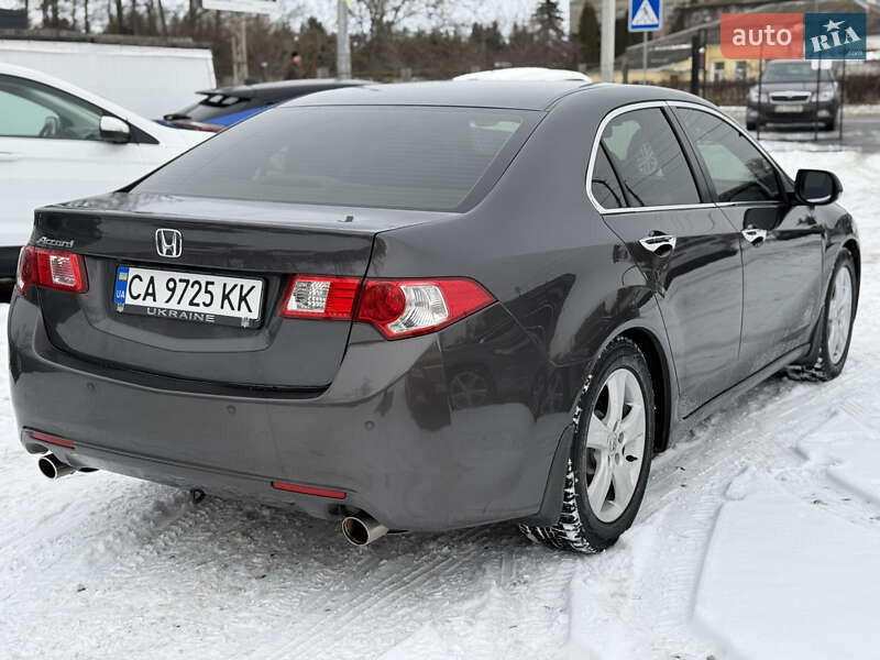 Седан Honda Accord 2008 в Умані