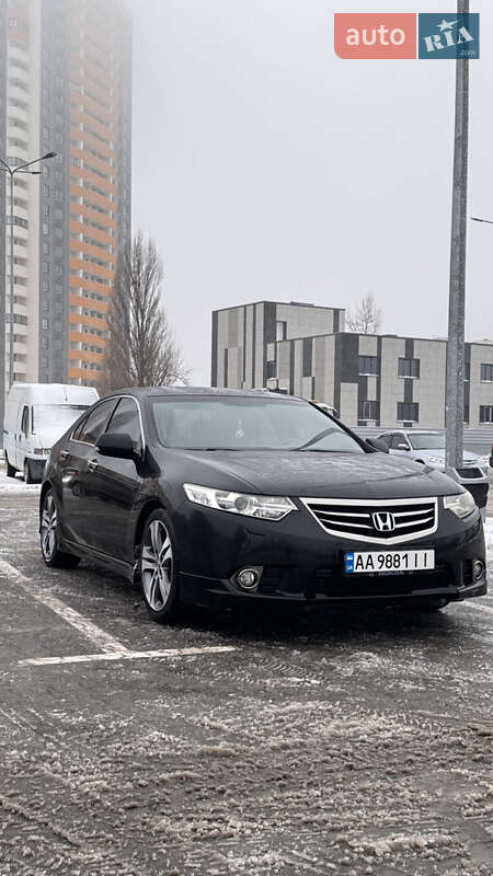 Седан Honda Accord 2012 в Києві
