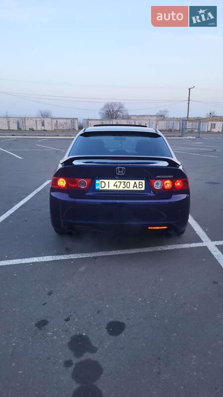 Седан Honda Accord 2004 в Белгороде-Днестровском