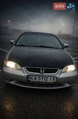 Седан Honda Accord 1999 в Києві