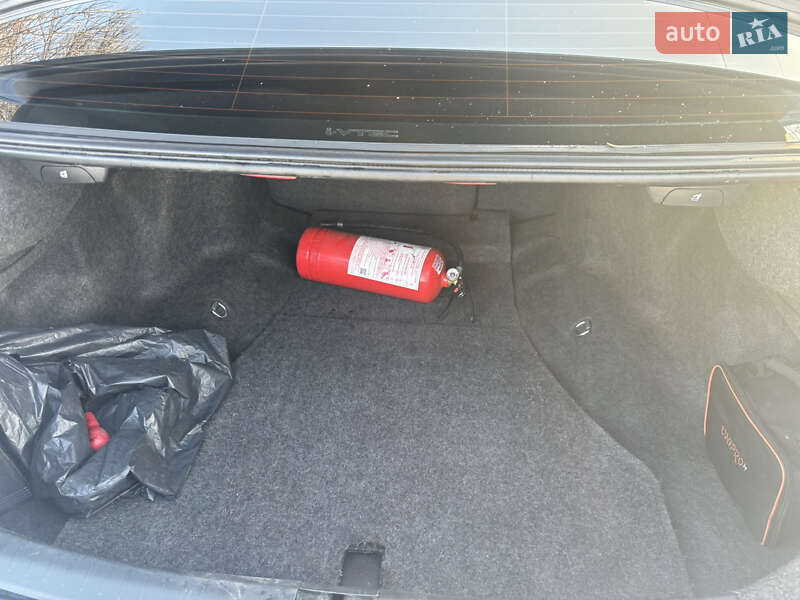 Седан Honda Accord 2008 в Славянске