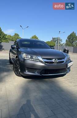 Седан Honda Accord 2015 в Днепре