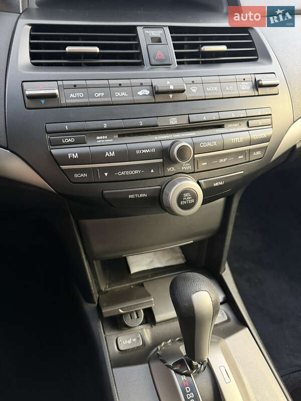 Купе Honda Accord 2008 в Киеве