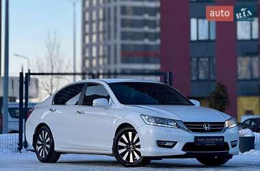 Седан Honda Accord 2013 в Києві