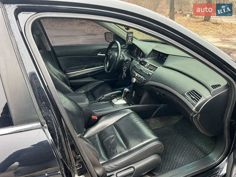 Седан Honda Accord 2008 в Виннице