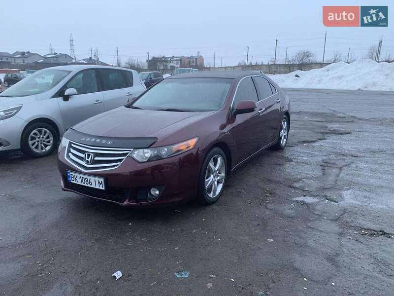 Седан Honda Accord 2010 в Ровно