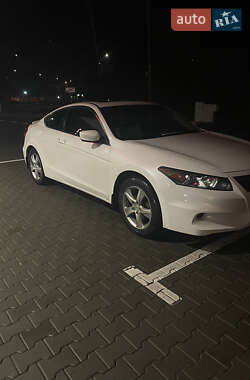 Купе Honda Accord 2012 в Ровно