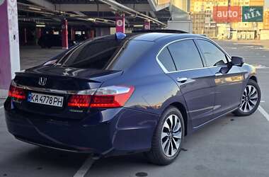 Седан Honda Accord 2014 в Киеве