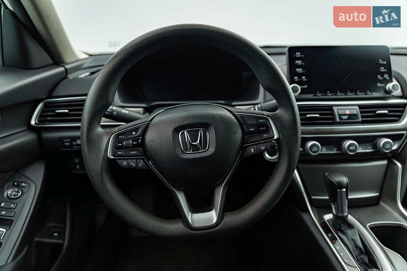 Седан Honda Accord 2020 в Киеве