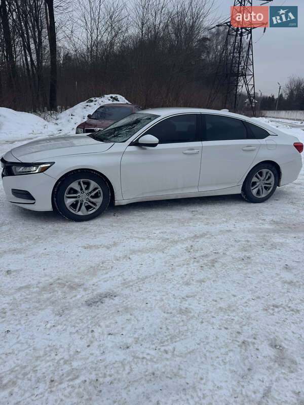Седан Honda Accord 2018 в Львове