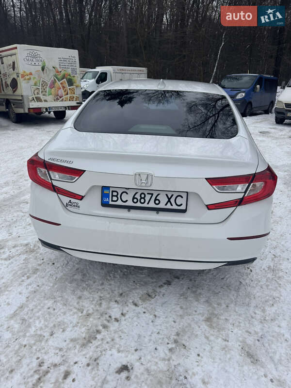 Седан Honda Accord 2018 в Львове