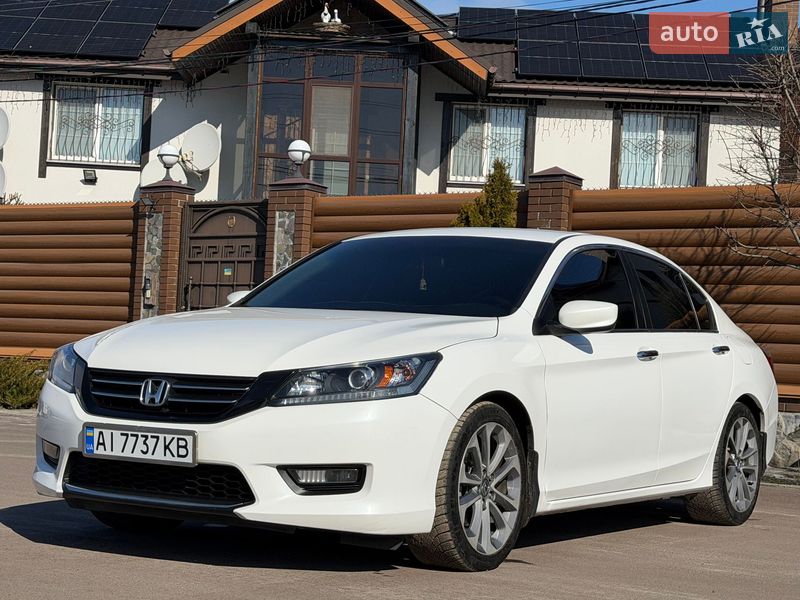 Седан Honda Accord 2014 в Киеве