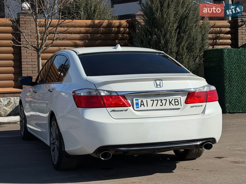 Седан Honda Accord 2014 в Киеве