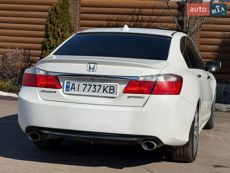 Седан Honda Accord 2014 в Киеве