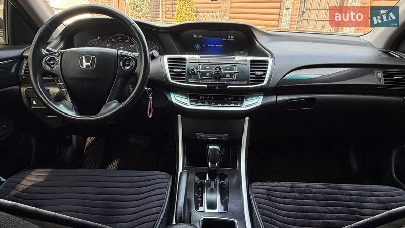 Седан Honda Accord 2014 в Киеве