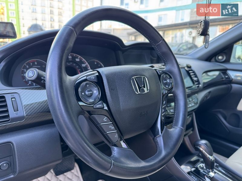 Купе Honda Accord 2015 в Ивано-Франковске