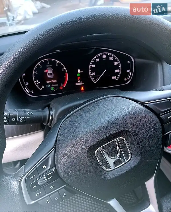 Honda Accord 2018 VIN 1HGCV1F46JA152134 фото оголошення 3 з 62