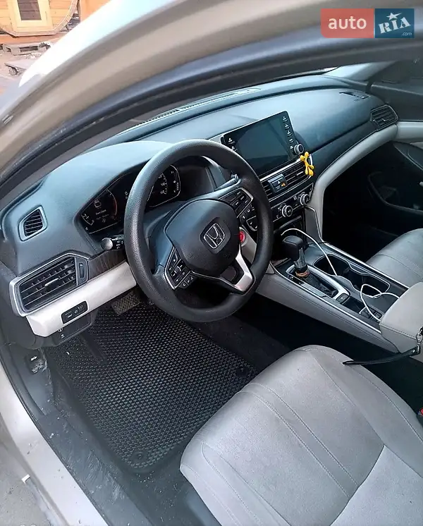 Honda Accord 2018 VIN 1HGCV1F46JA152134 фото оголошення 5 з 62