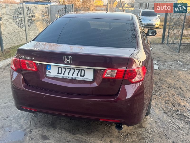 Седан Honda Accord 2011 в Петриковке