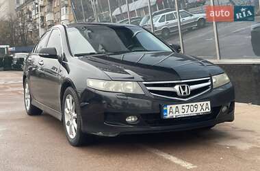 Седан Honda Accord 2006 в Киеве
