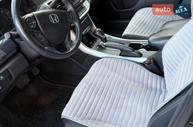 Седан Honda Accord 2015 в Киеве