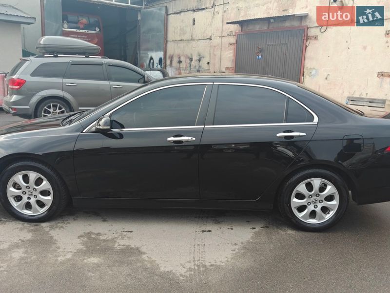 Седан Honda Accord 2006 в Калуші