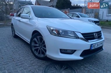 Седан Honda Accord 2013 в Днепре