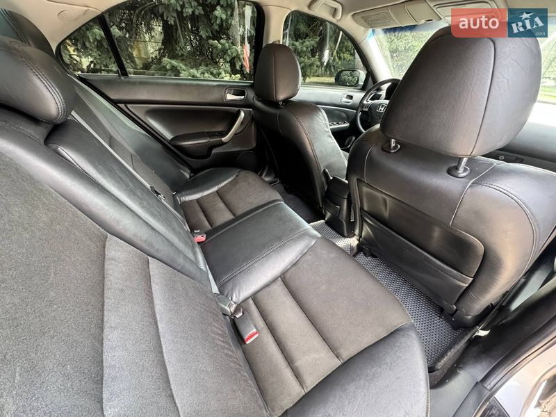 Седан Honda Accord 2005 в Запорожье