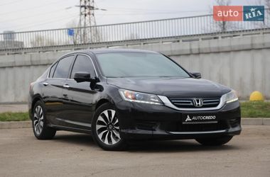 Седан Honda Accord 2014 в Киеве