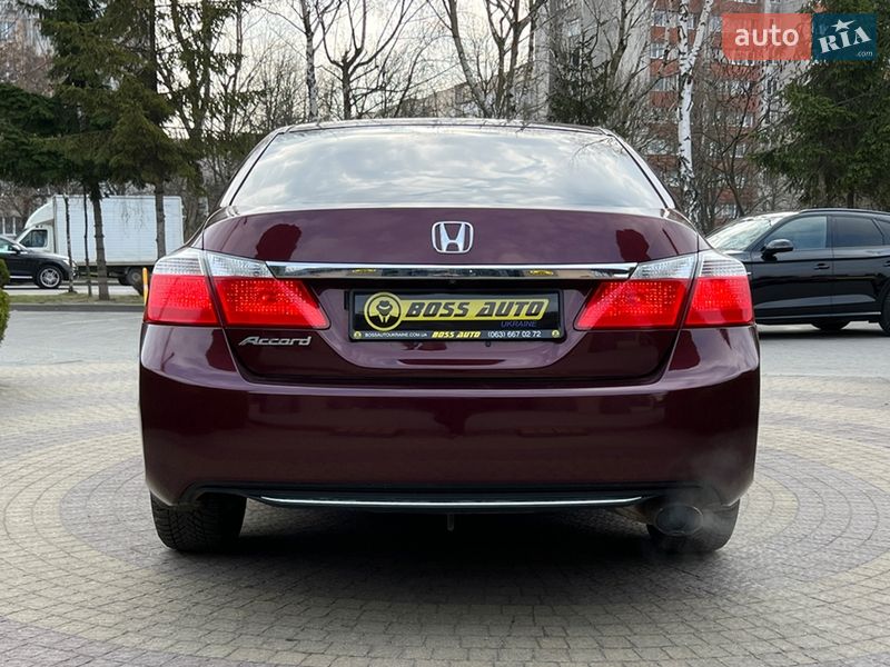 Седан Honda Accord 2014 в Львове