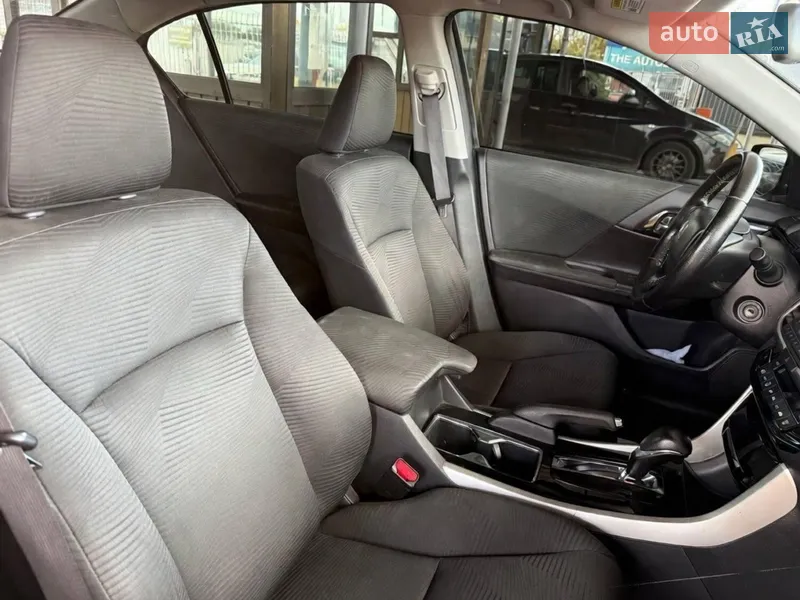 Honda Accord 2016 VIN 1HGCR2F31GA237683 фото оголошення 5 з 47