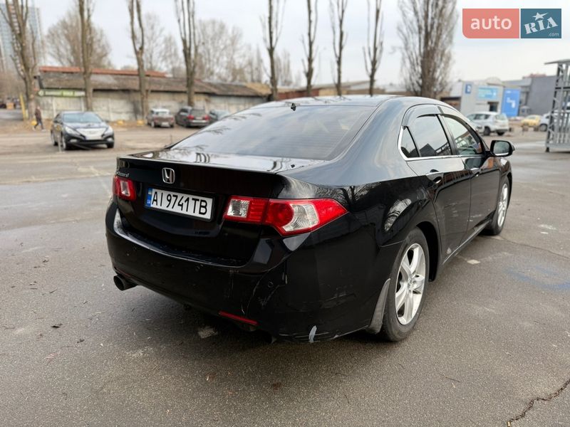 Седан Honda Accord 2008 в Киеве
