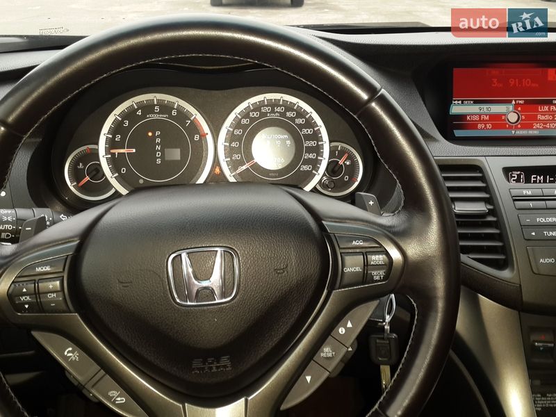 Седан Honda Accord 2012 в Львове