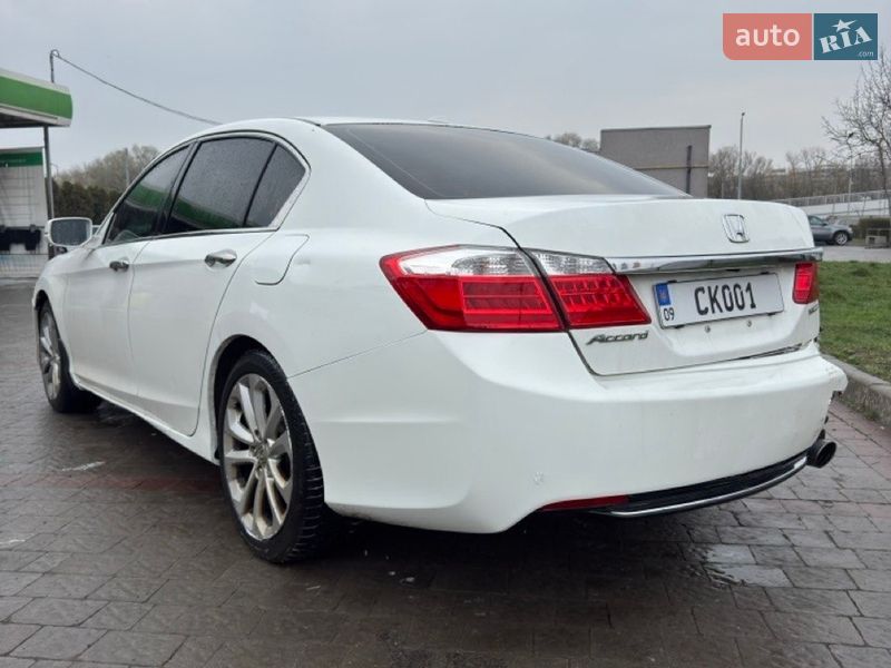 Седан Honda Accord 2013 в Ивано-Франковске