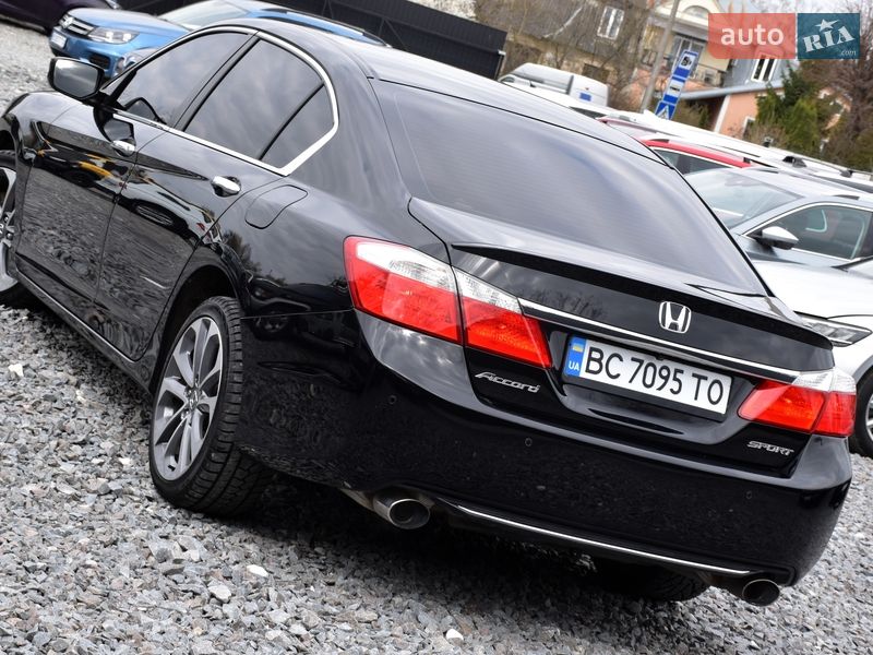 Седан Honda Accord 2014 в Дрогобичі