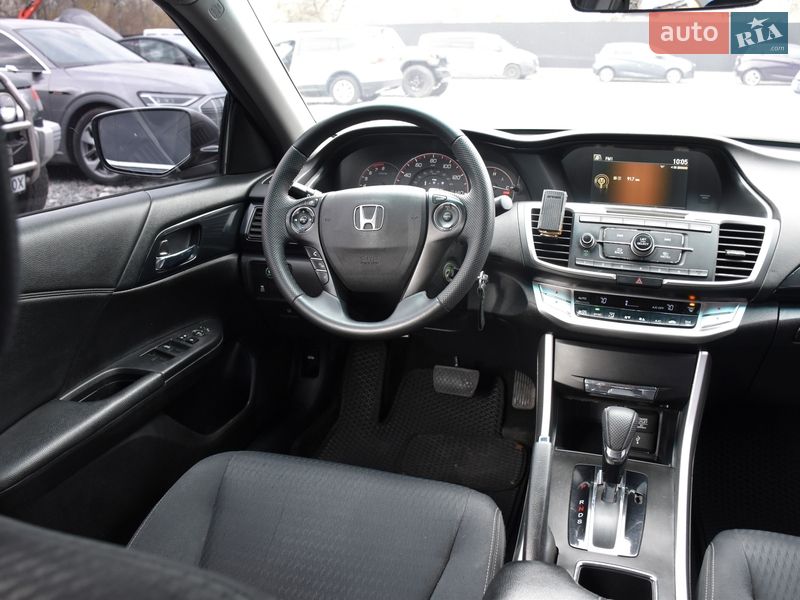 Седан Honda Accord 2014 в Дрогобичі